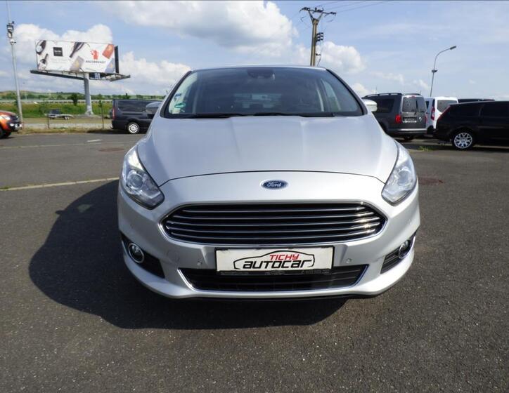 Ford S-MAX 8
