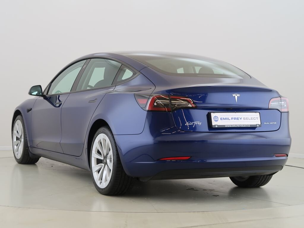 Tesla Model 3 Sedan / Limuzína 0,0 0