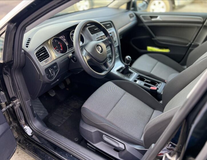 Volkswagen Golf Hatchback 1,2 l 77 kw