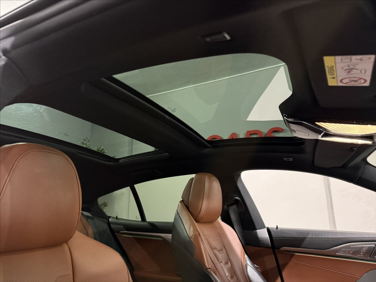 BMW Řada 8 Sedan / Limuzína 3,0 l 250 kw