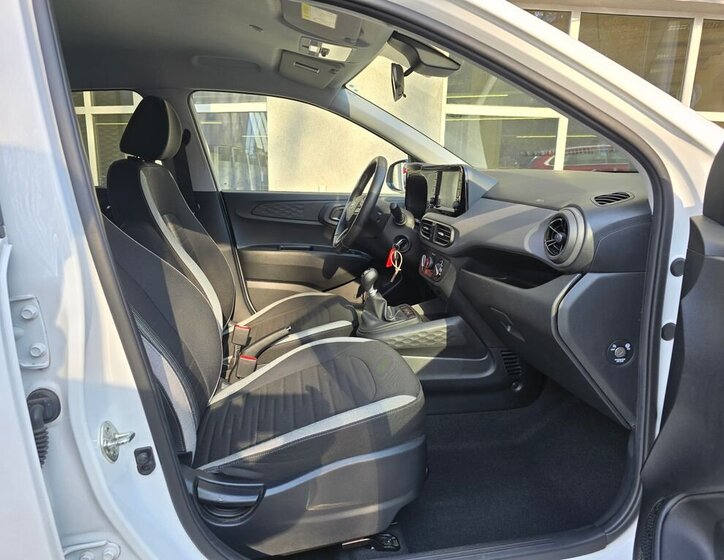 Hyundai i10 Hatchback 1,2 l 61 kw