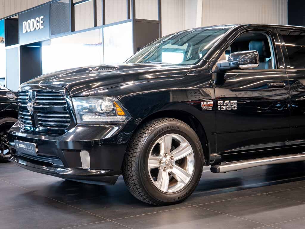 Dodge RAM Pick-up 5,7 l 286 kw