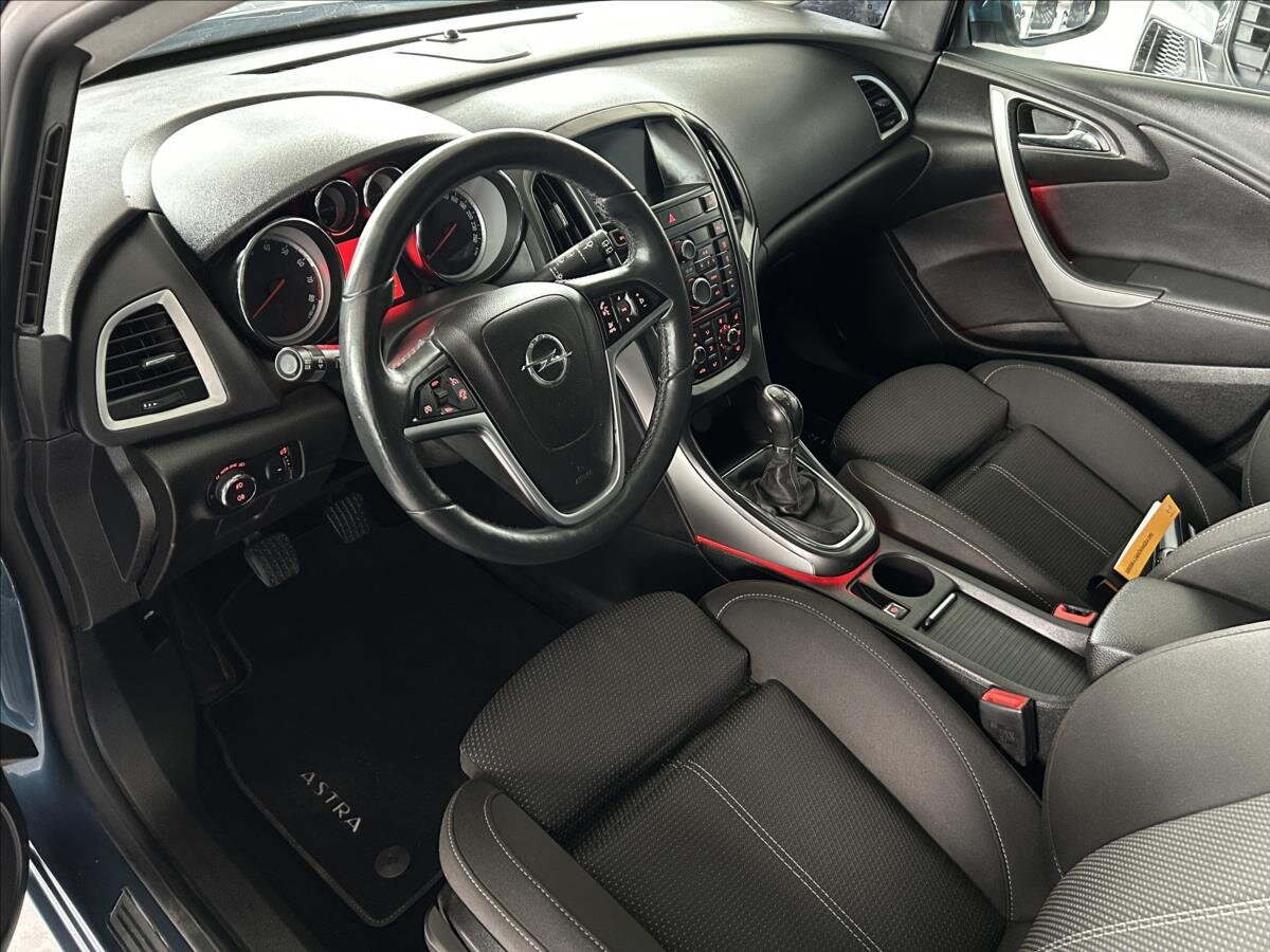 Opel Astra Hatchback 1,6 l 125 kw