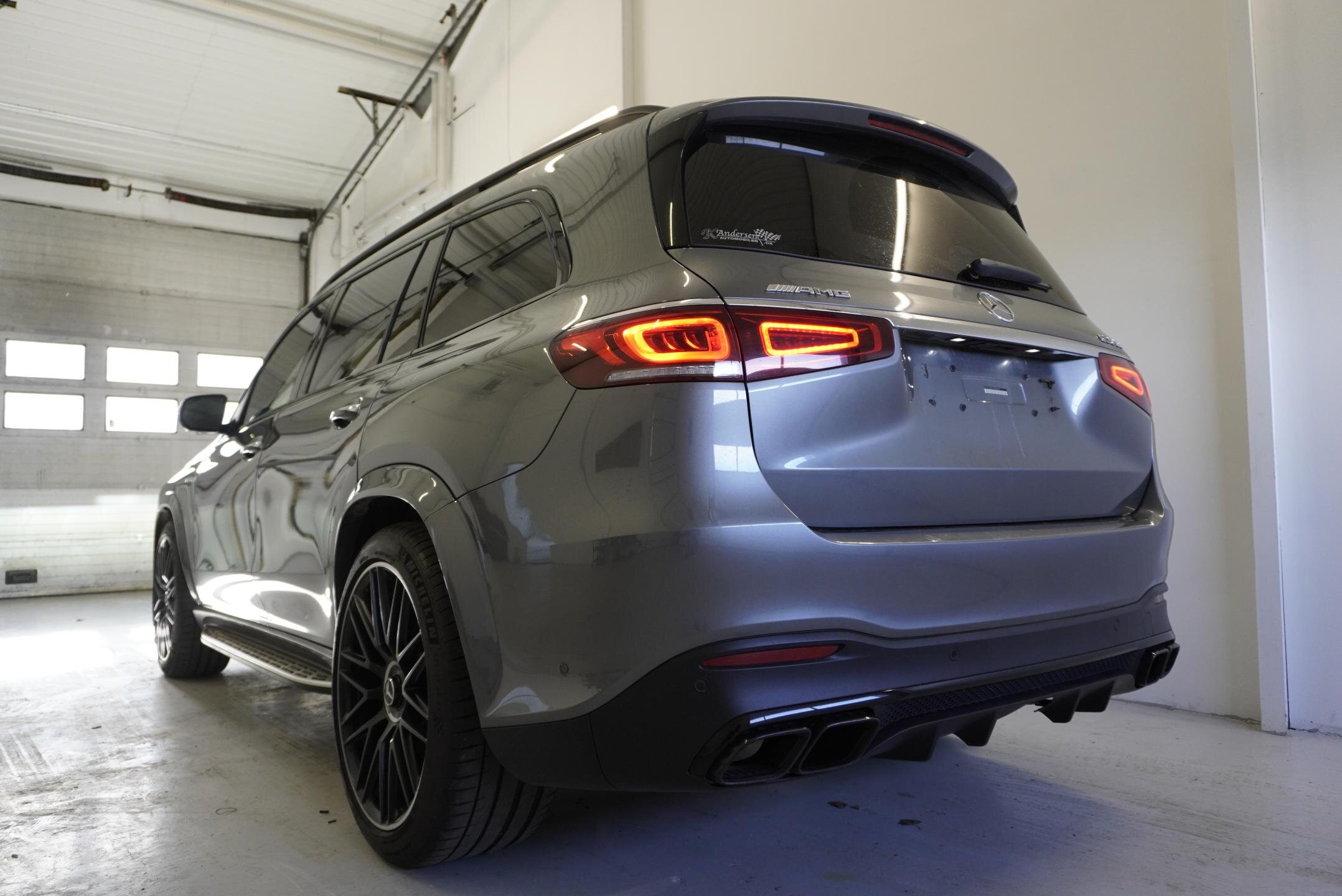 Mercedes-Benz GLS SUV / Terénní 4,0 l 450 kw