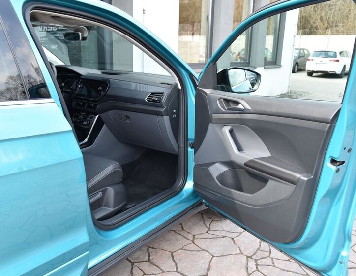 Volkswagen T-Cross SUV / Terénní 1,5 l 110 kw