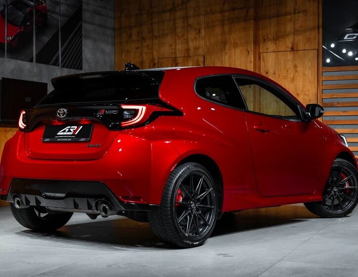 Toyota Yaris Hatchback 1,6 l 192 kw