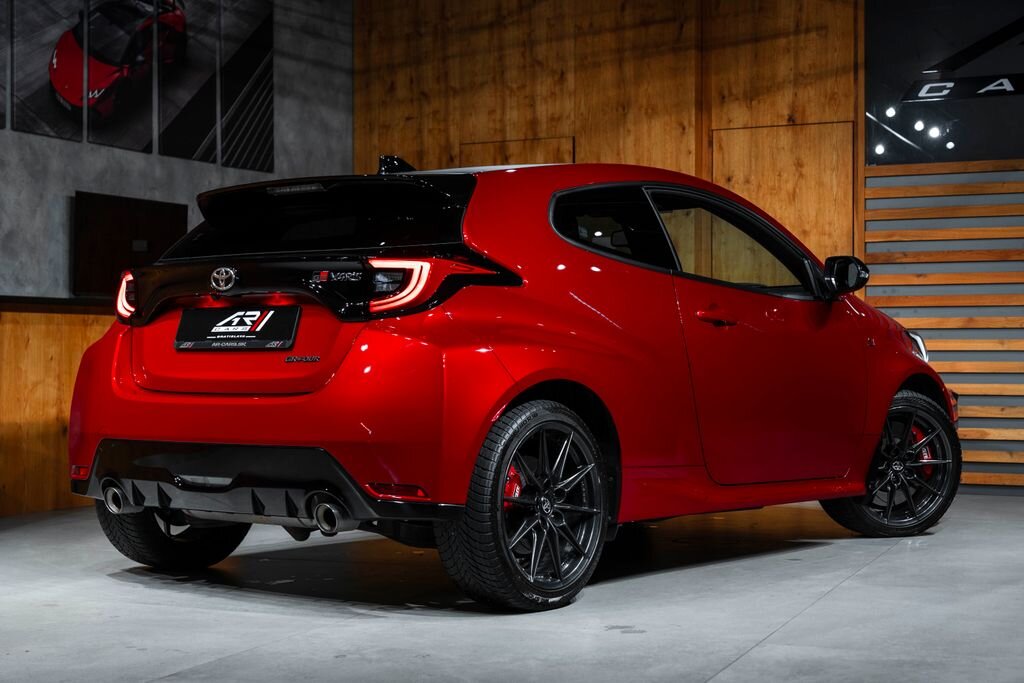 Toyota Yaris Hatchback 1,6 l 192 kw