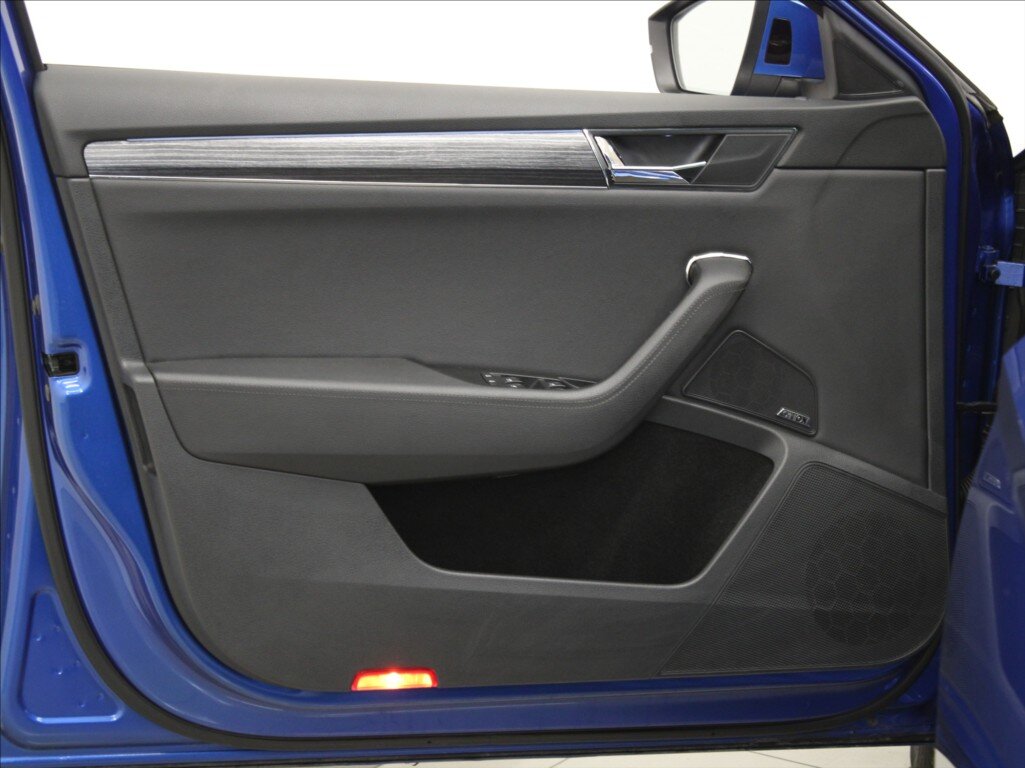 Škoda Superb Kombi 1,4 l 160 kw