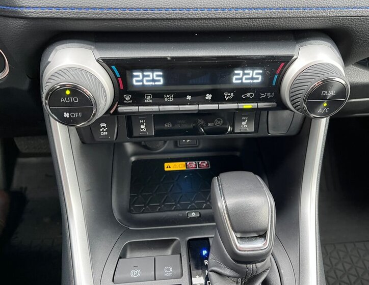 Toyota RAV4 SUV 2,5 l 131 kw