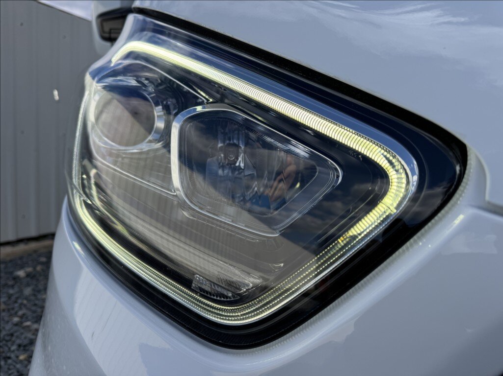 Ford Transit Custom Skříň 2,0 l 77 kw