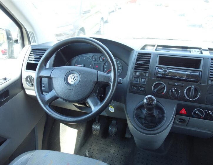 Volkswagen Transporter 18