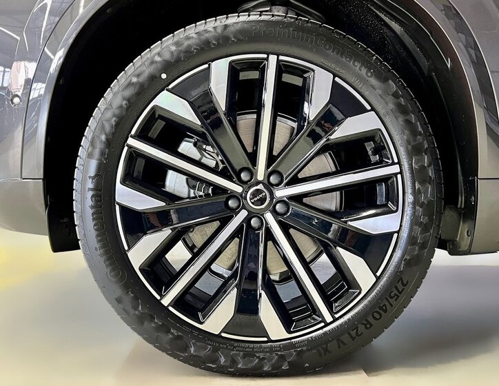 Volvo XC90 SUV / Terénní 2,0 l 184 kw