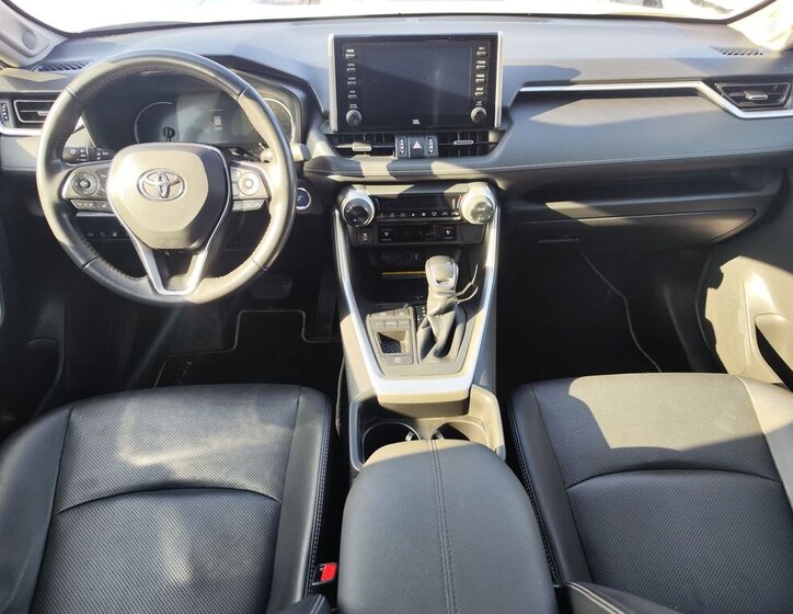 Toyota RAV4 SUV / Terénní 2,5 l 163 kw