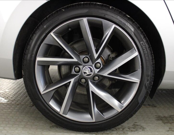 Škoda Superb Kombi 2,0 l 110 kw