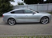 Audi S5 8