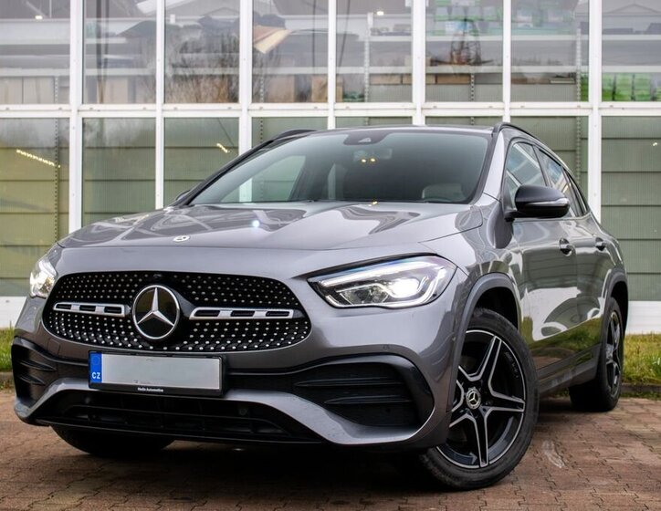Mercedes-Benz GLA 1