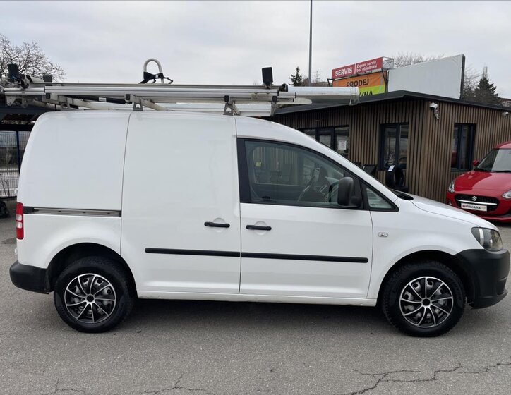 Volkswagen Caddy Skříň 2,0 l 81 kw