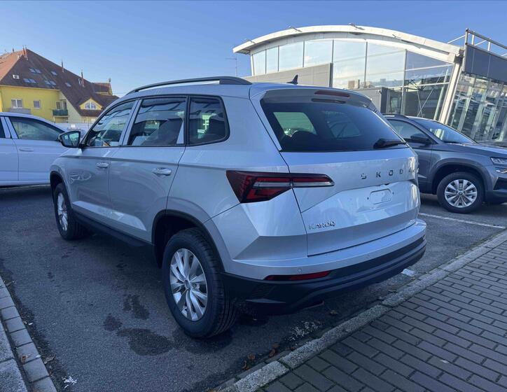 Škoda Karoq 5