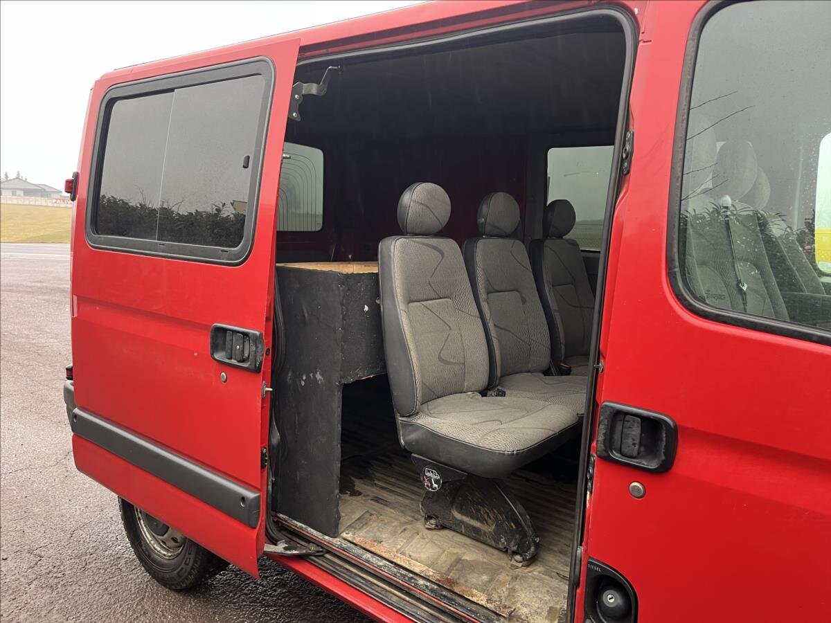 Renault Master Skříň 2,5 l 74 kw