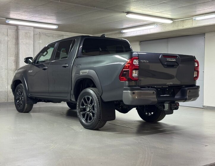 Toyota Hilux Pick-up 2,8 l 150 kw