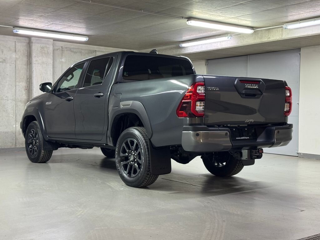 Toyota Hilux Pick-up 2,8 l 150 kw