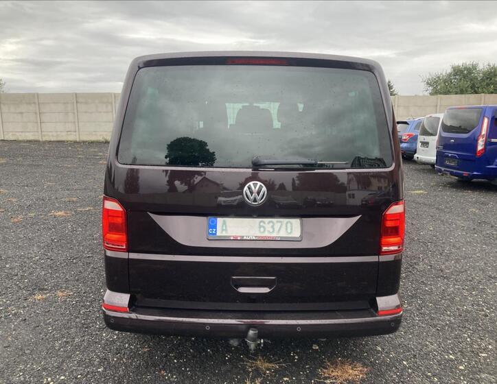 Volkswagen Multivan 5