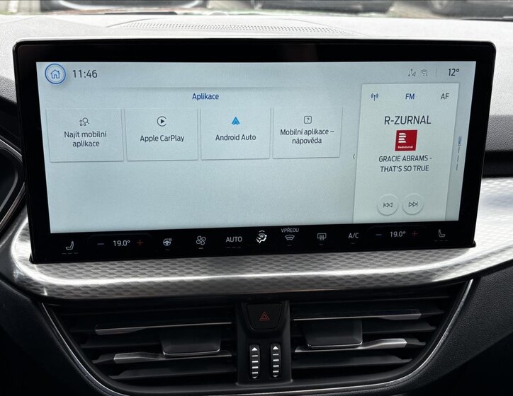 Ford Kuga SUV / Terénní 1,5 l 137 kw