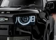 Land Rover Defender 9