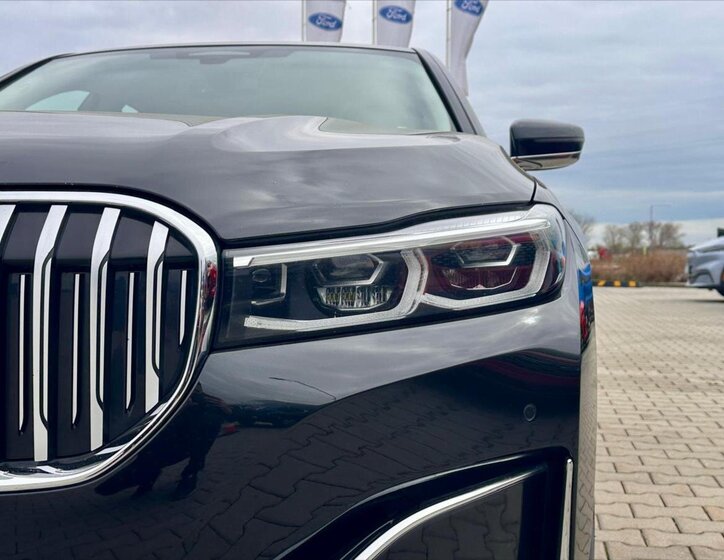BMW Řada 7 Ostatní 4,4 l 390 kw