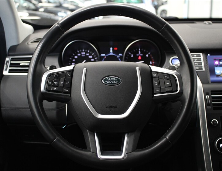 Land Rover Discovery Sport 9