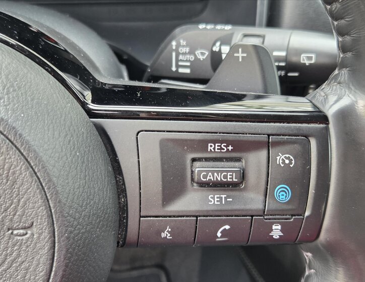 Nissan Qashqai SUV / Terénní 1,3 l 116 kw