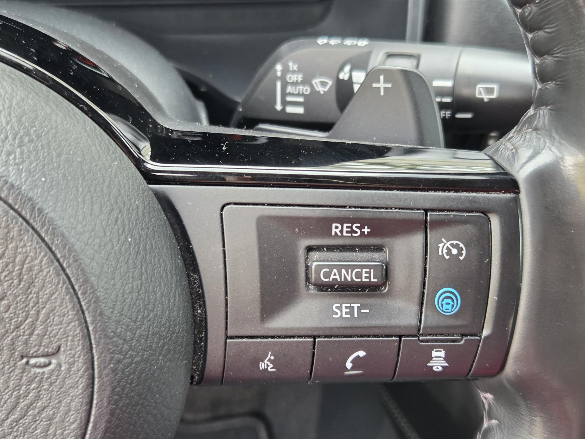 Nissan Qashqai SUV / Terénní 1,3 l 116 kw