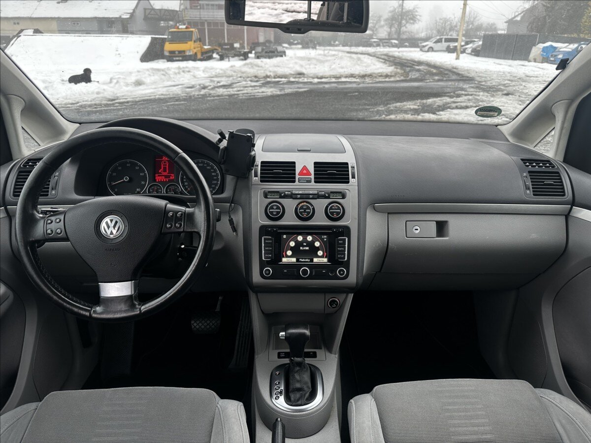 Volkswagen Touran Kombi 1,4 l 103 kw