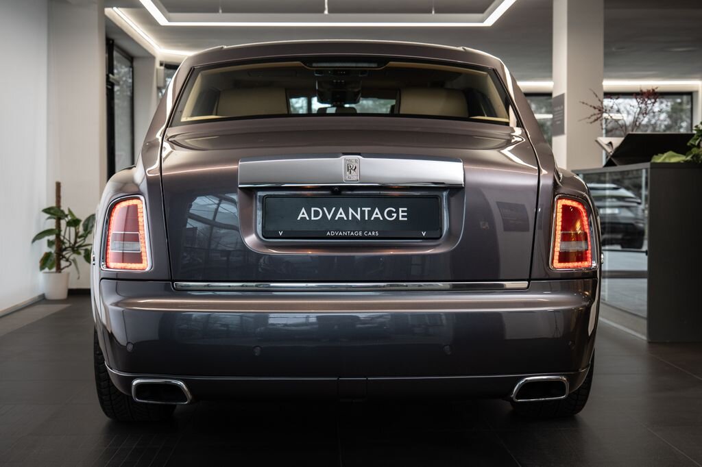 Rolls-Royce Phantom Sedan 6,7 l 338 kw