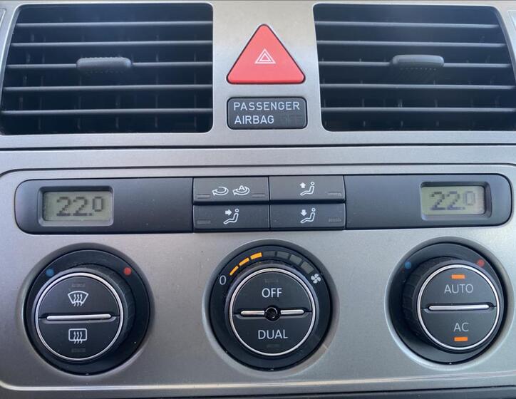 Volkswagen Touran 19