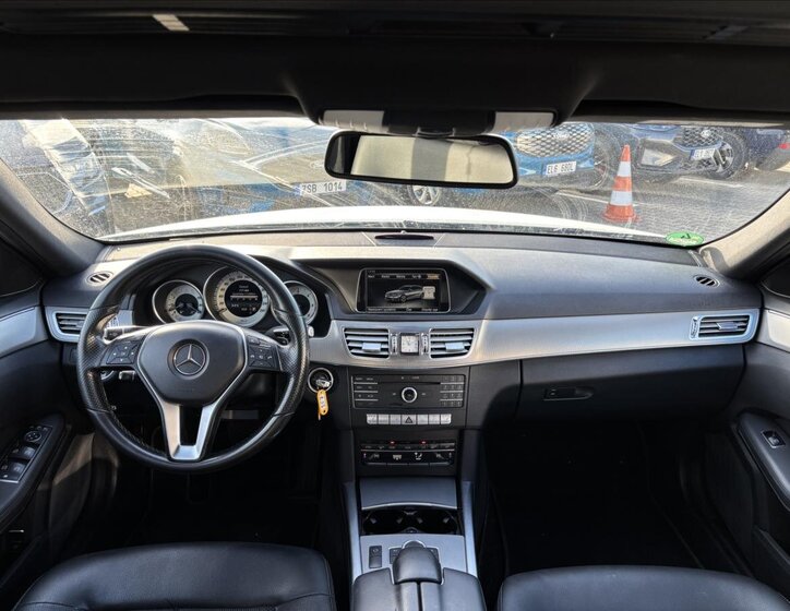 Mercedes-Benz Třídy E Kombi 2,1 l 125 kw