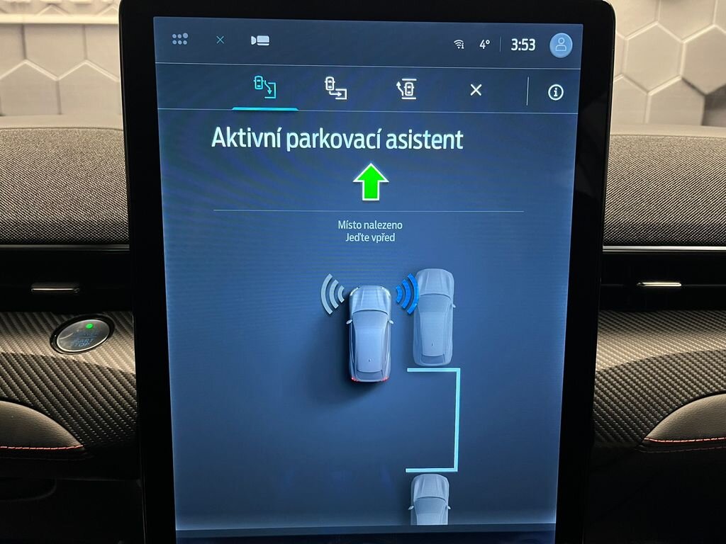 Ford Mustang Mach-E SUV 0,0 198 kw