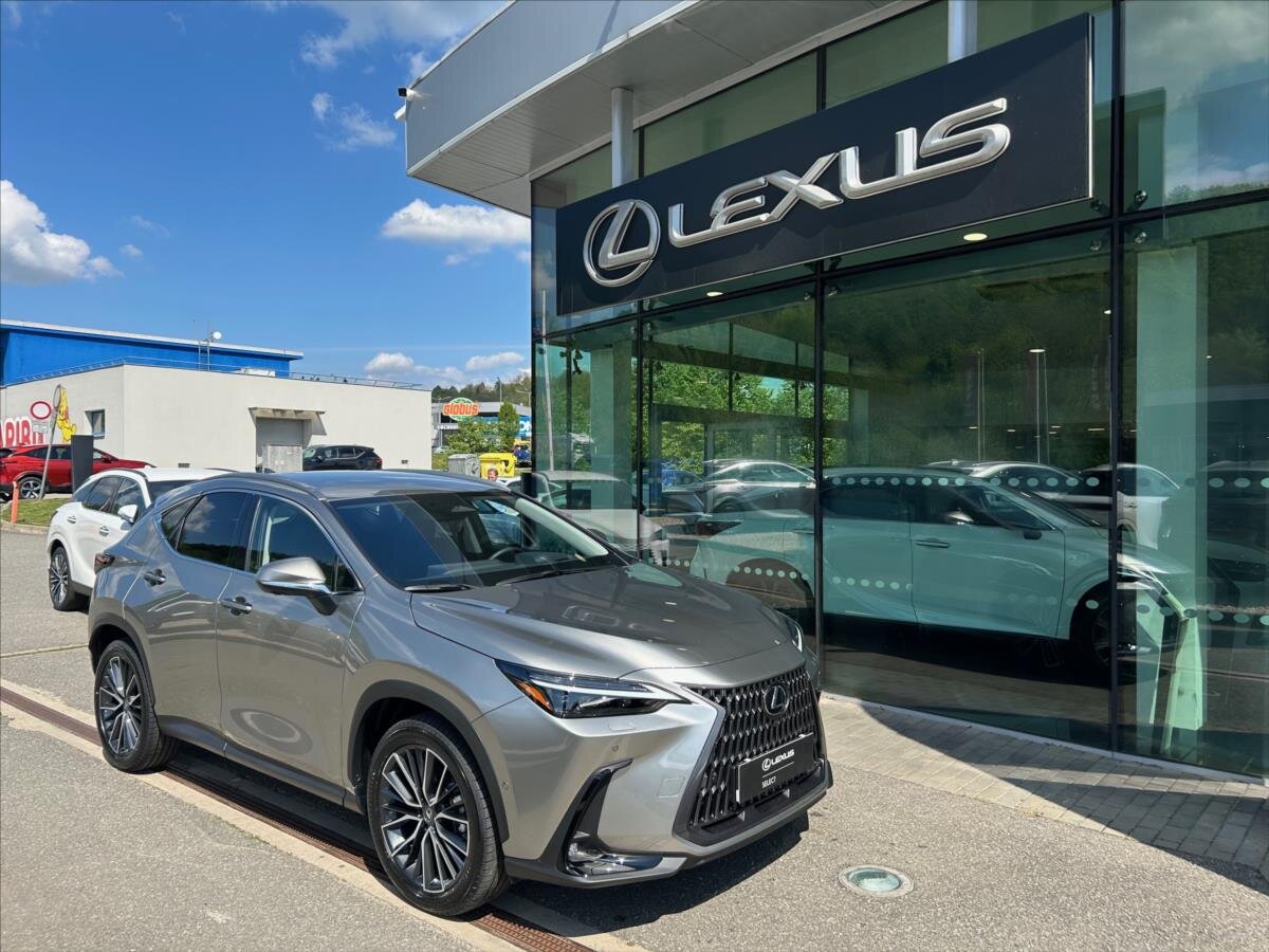 Lexus NX 350h SUV / Terénní 2,5 l 150 kw