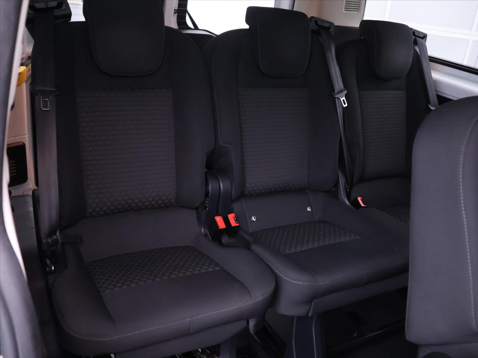 Ford Transit Custom Kombi 2,0 l 95 kw