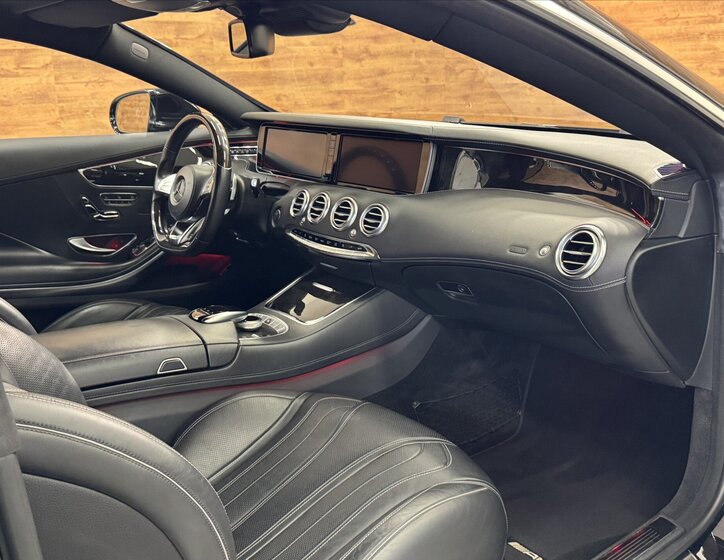 Mercedes-Benz Třídy S Kupé 4,7 l 335 kw