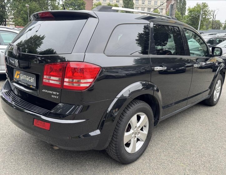 Dodge Journey MPV 2,0 l 103 kw