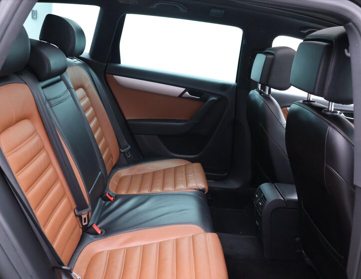 Volkswagen Passat Kombi 2,0 l 125 kw