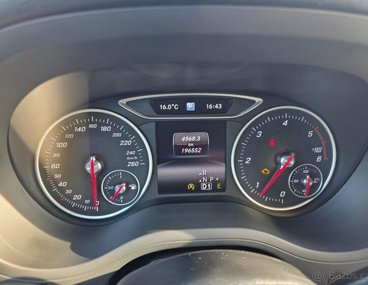 Mercedes-Benz Třídy B Kombi 2,1 l 100 kw