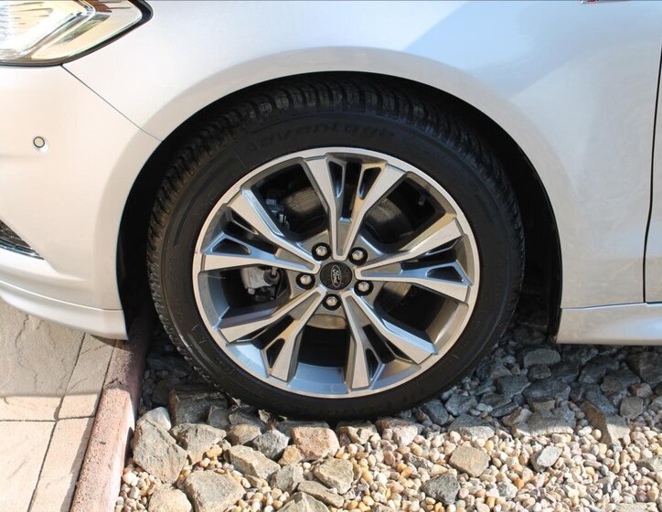 Ford Mondeo Kombi 2,0 l 132 kw