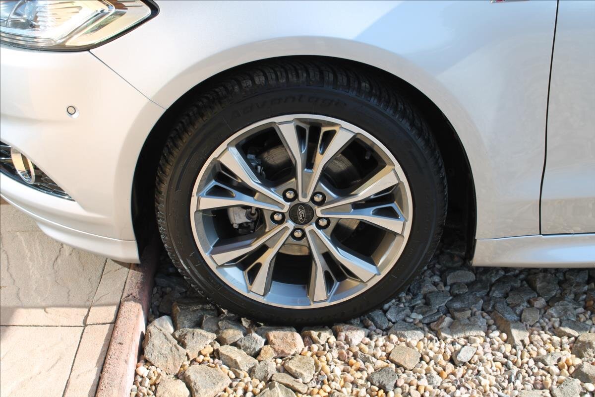 Ford Mondeo Kombi 2,0 l 132 kw