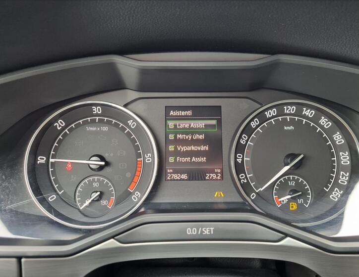 Škoda Superb Sedan 2,0 l 110 kw