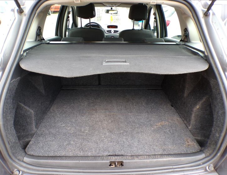 Renault Clio Kombi 1,1 l 74 kw