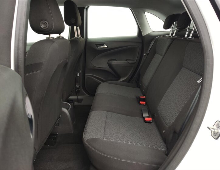 Opel Crossland X SUV / Terénní 1,2 l 61 kw