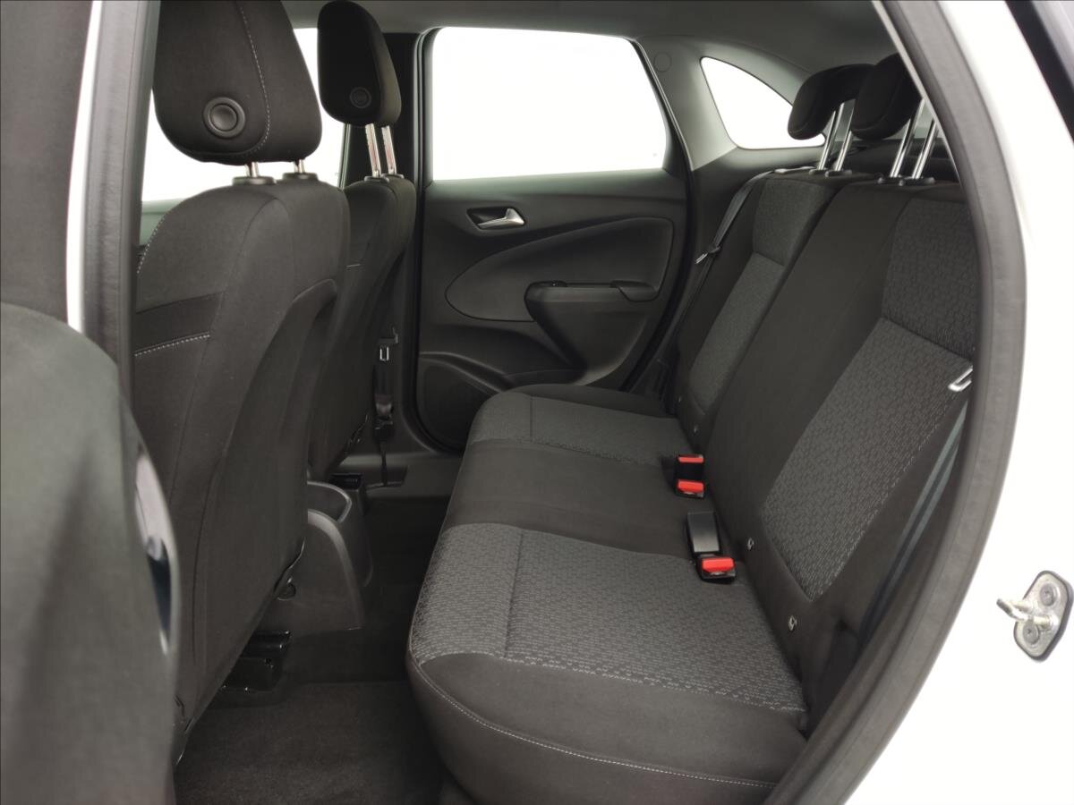 Opel Crossland X SUV / Terénní 1,2 l 61 kw