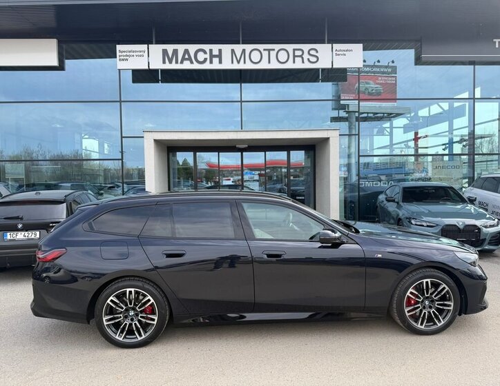 BMW Řada 5 Kombi 3,0 l 210 kw